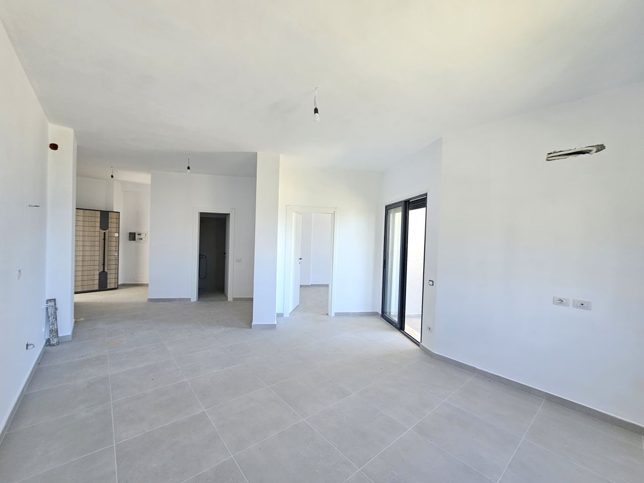 Leilighet med havutsikt til salgs i Radhime Vlore Albania